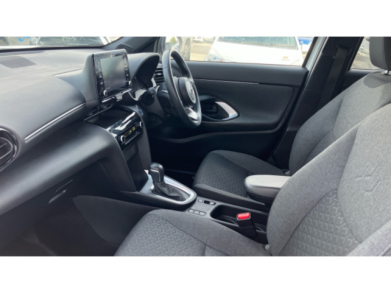 Toyota Yaris Cross 1.5 Hybrid Design 5dr CVT Hybrid Estate